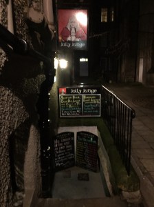 Excellent pub off the Royal Mile. But good luck finding it!