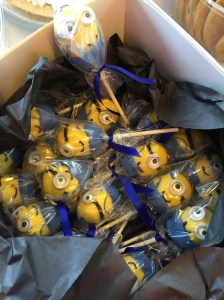 Minion Pops